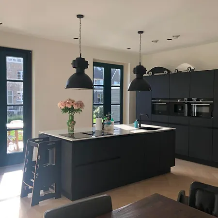 House With Garden In Amsterdam Holiday home *