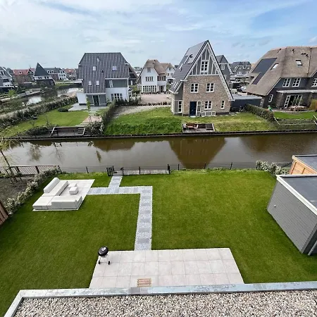 House With Garden In Amsterdam Holiday home