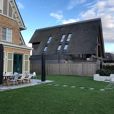 House With Garden In Amsterdam Weesp