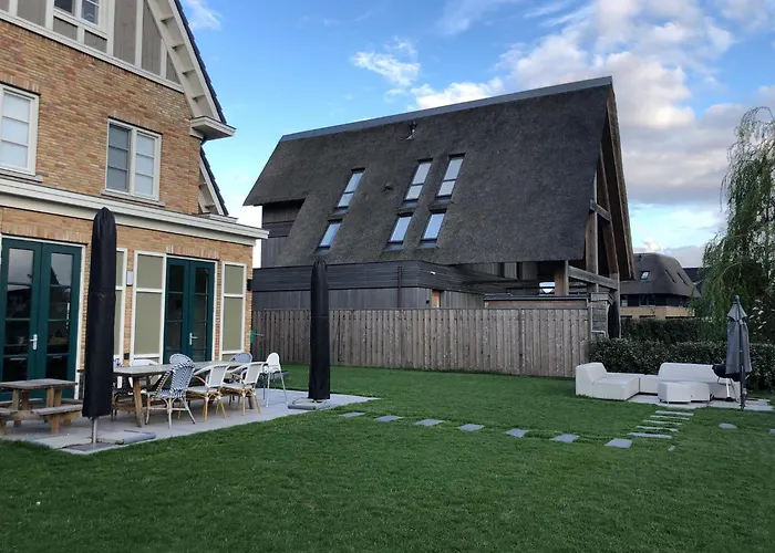 House With Garden In Amsterdam Weesp