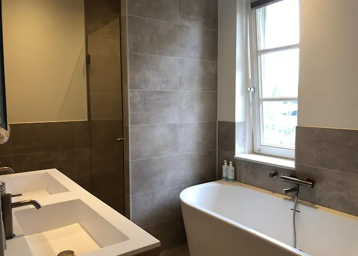 House With Garden In Amsterdam Vakantiehuis